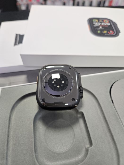 Apple Watch Ultra 2 / Black / Dark Green Band / DeluxGSM