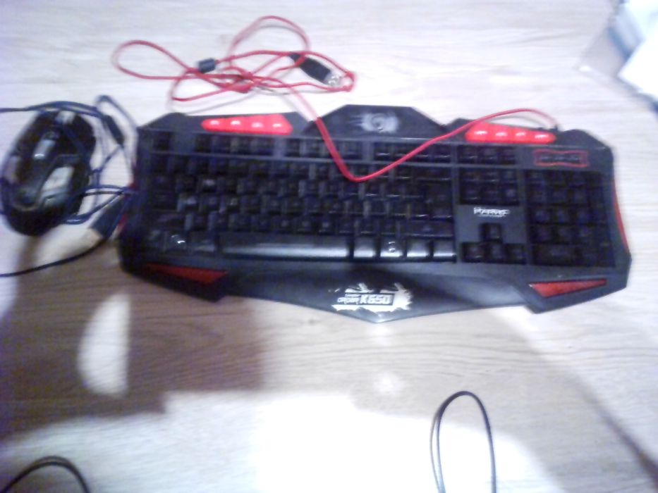 2Tastaturi și 2 mousse_uri