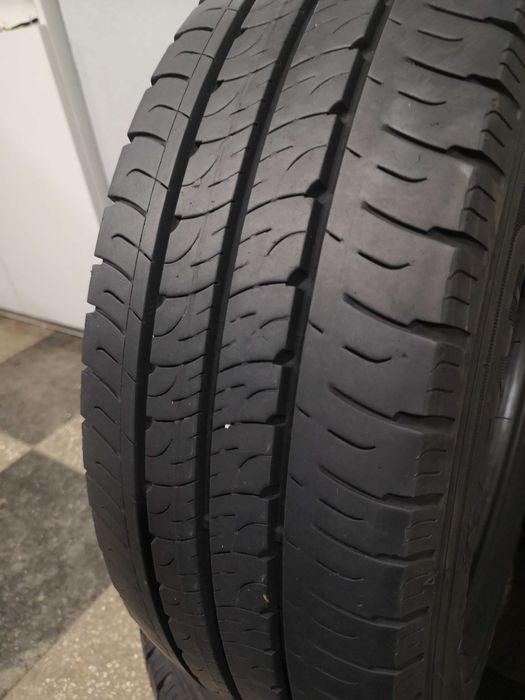 2бр 205/65/16 С  GOODYEAR 7мм грайфер дот:20г Предлагаме монтаж+++