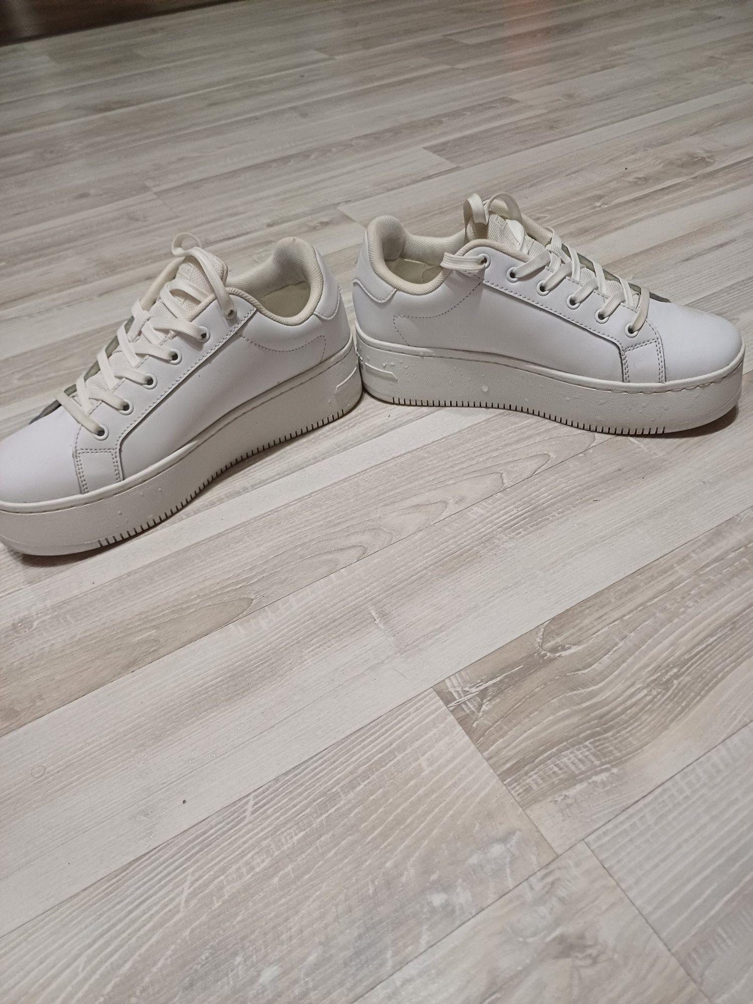 Tommy Jeans
Сникърси Tjw Flatform Ess