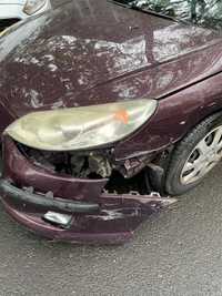 Peugeot 407 avariata