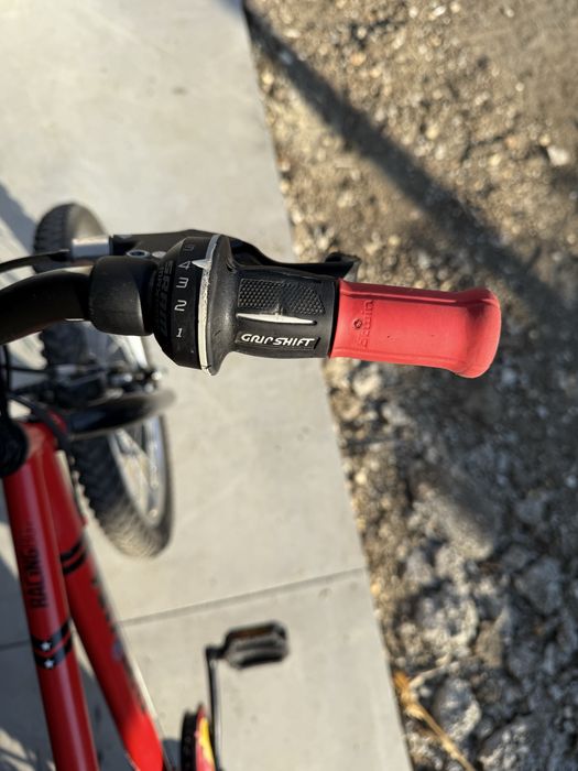 Bicicleta copii 5-9 ani b twin + aparatoare roti si cosulet in fata