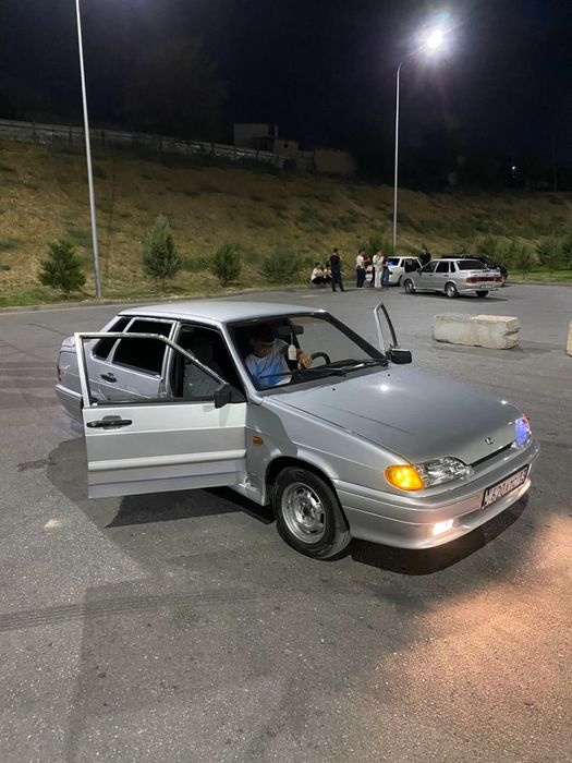 ВАЗ 21 15 автомобиль