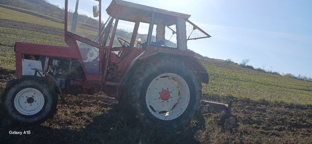 Tractor international 844S