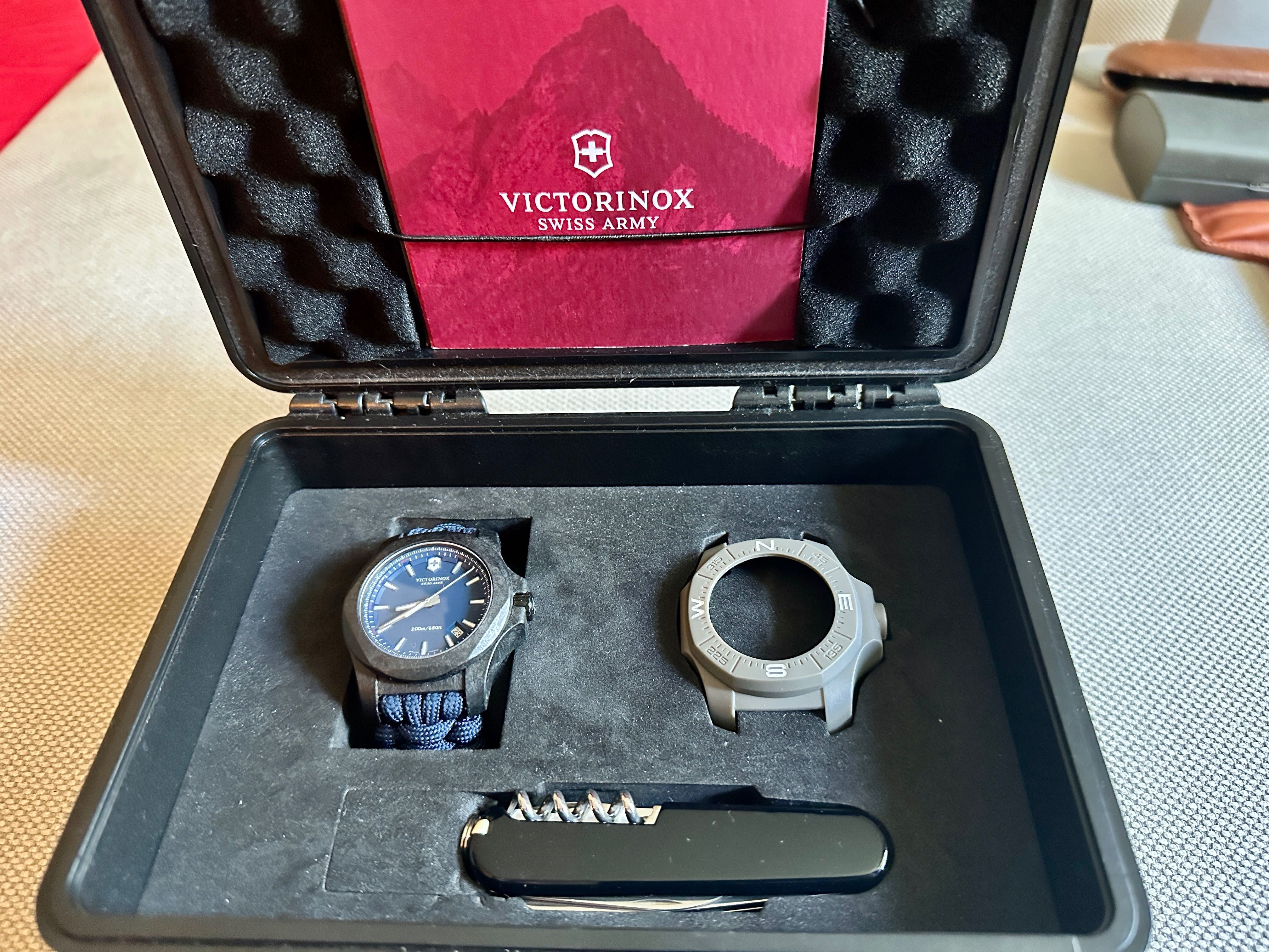 Ceas Victorinox INOX Carbon