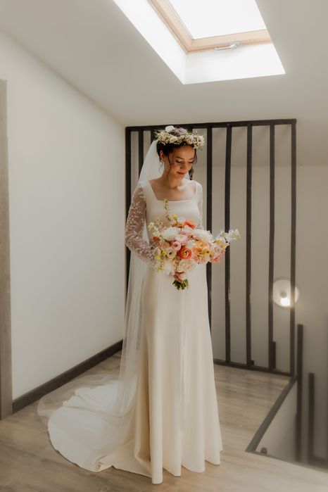 Rochie de mireasǎ+voal