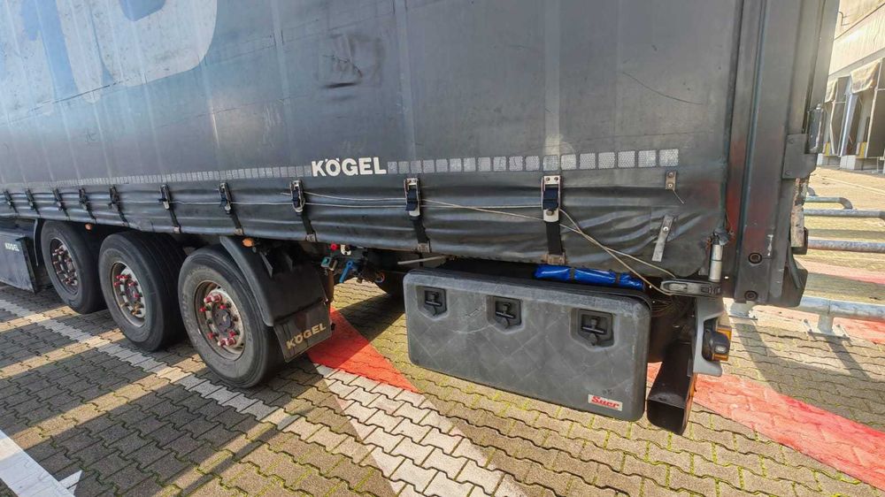 Semiremorca Kogel 2011