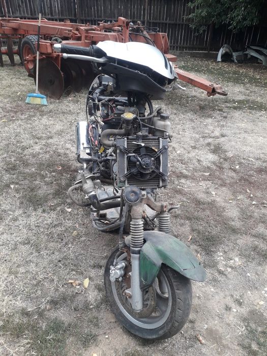 Vand scuter kymco bet&win 250cc 4t toate piesele functionale