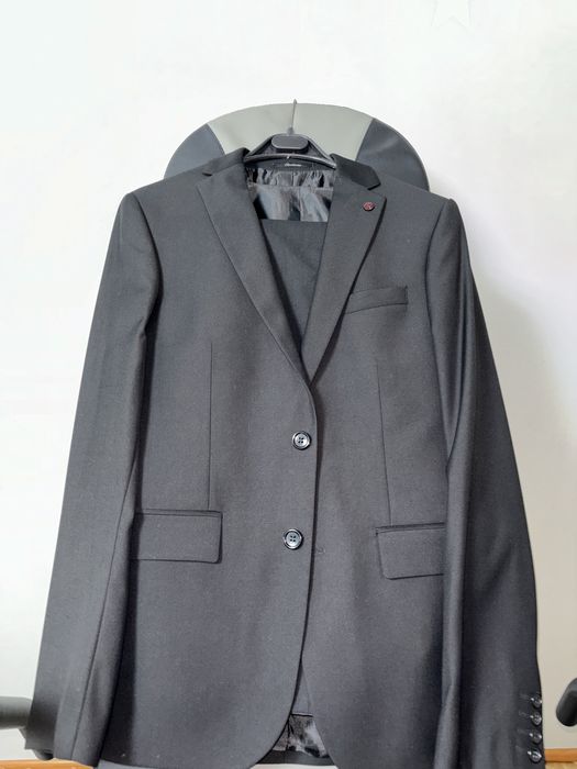 Костюм мужской, 46 размера + бесплатно синие штаны 44 размера