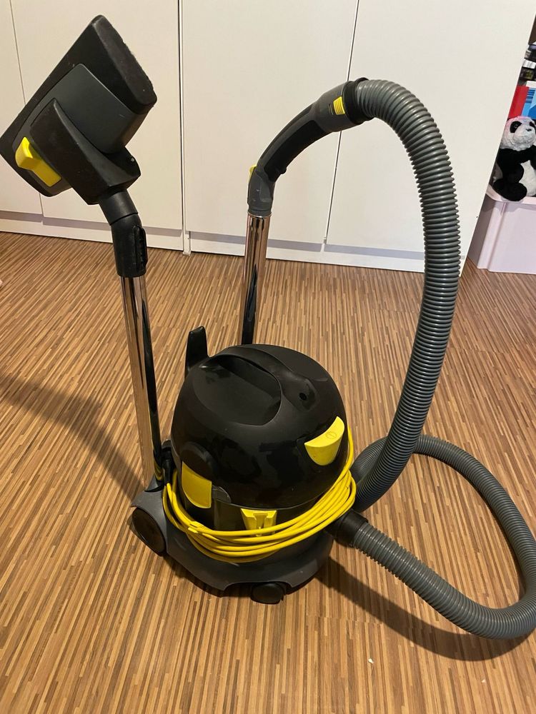 Професионална прахосмукачка Керхер Karcher T10/1