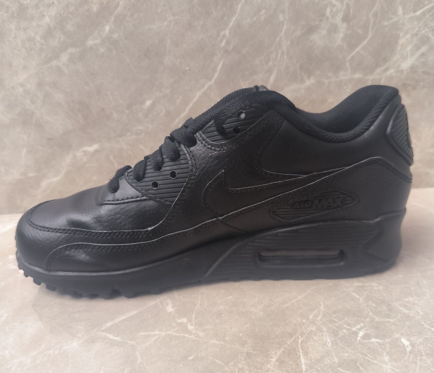 Nike Air Max 90 номер 37,5  US - 5Y