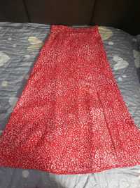 красная юбка для девушки