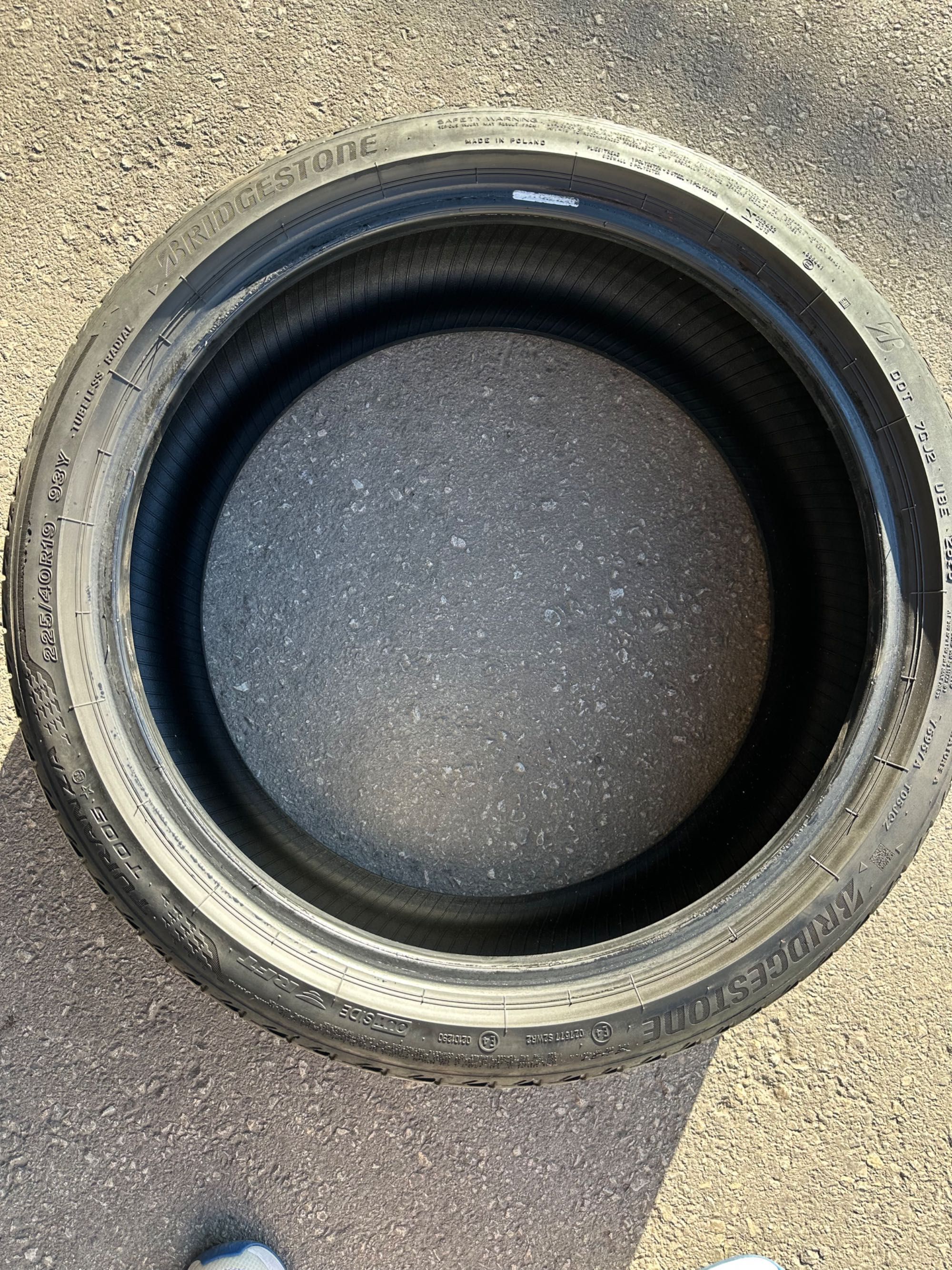 Гуми Bridgestone Turanza 225-40-19 - 1 бр / 255-35-19 - 1 бр / RFT