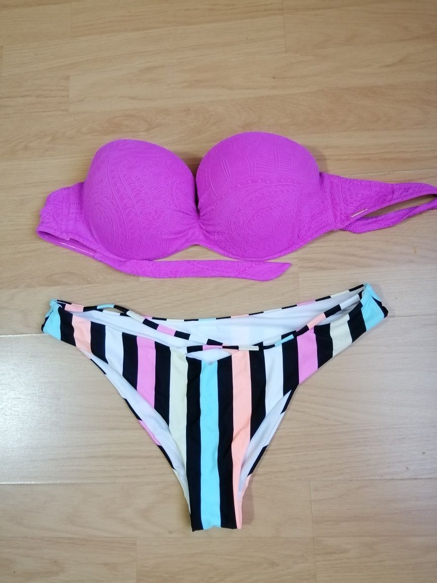 Costum de baie colorat