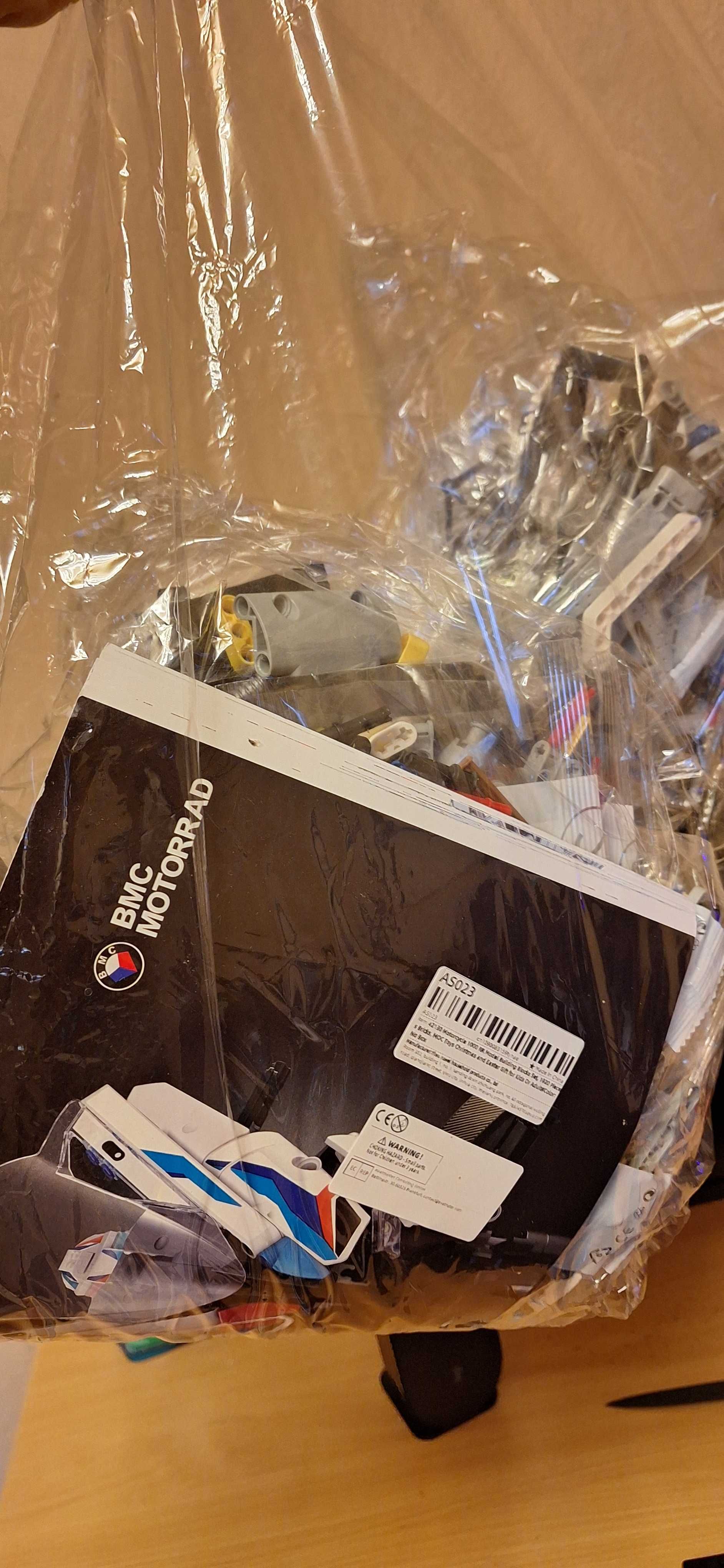 Lego BMW M 1000 RR 42130