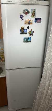 Холодильник Индезит 2х камерный, высота 180 см