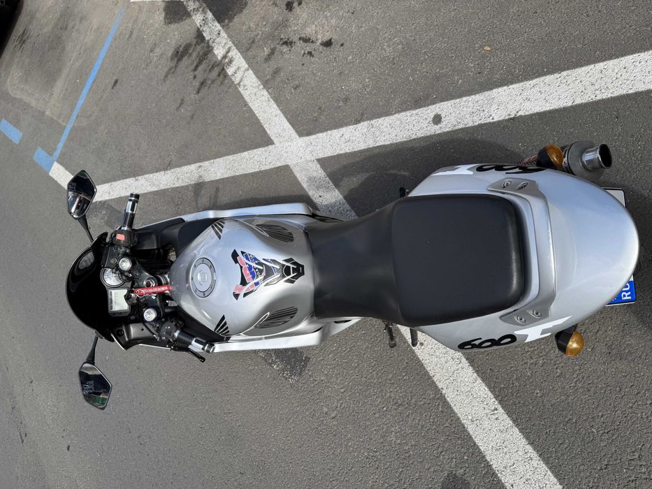 Vand Honda F4i 2006