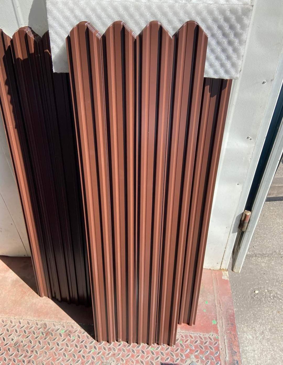 Vând șipcă metalică