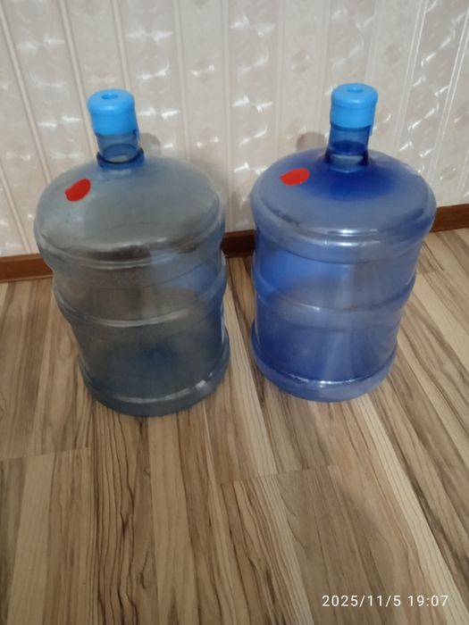 Два бутыля и кулер