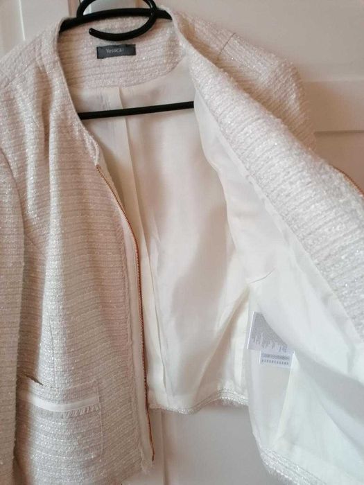 Sacou nou impecabil din stofamarca  C&A mar.44