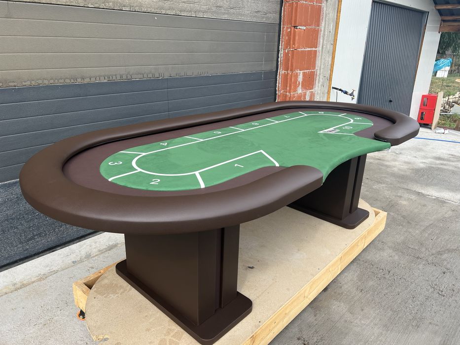 Masa poker personalizata cu intrare dealer 10 persoane CustomTables.eu