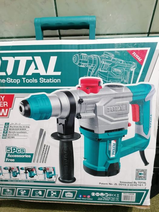 Total bormașina cu percutie