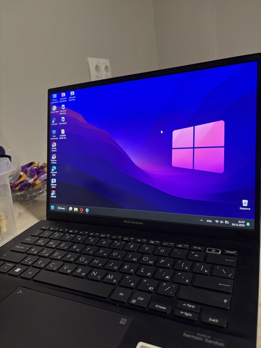 Ноутбук Asus zenbook 14