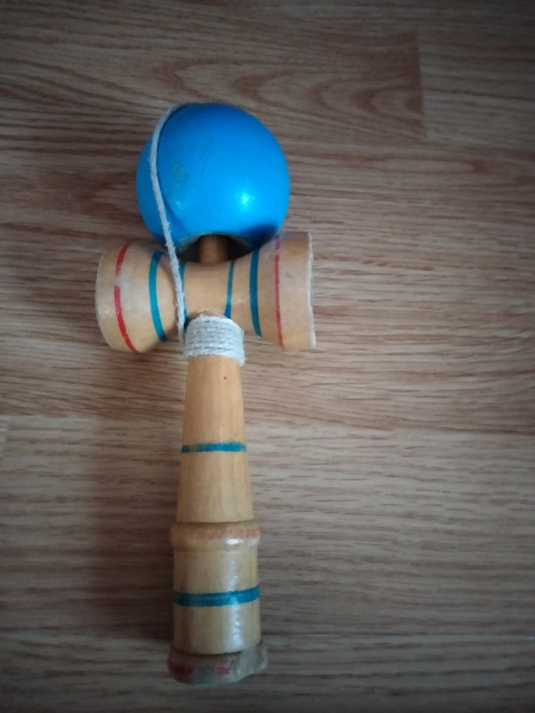 Vănd kendama,destul de veche