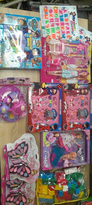 Продавам детски играчки + коледни играчки