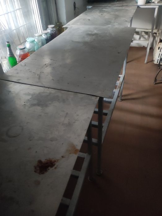 Нержавеющие столы для дома или общественного питания