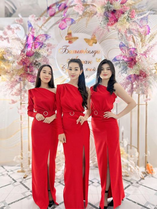 Продается танцевальные костюмы и костюмы для трио