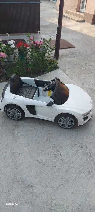 Mașină pentru copii