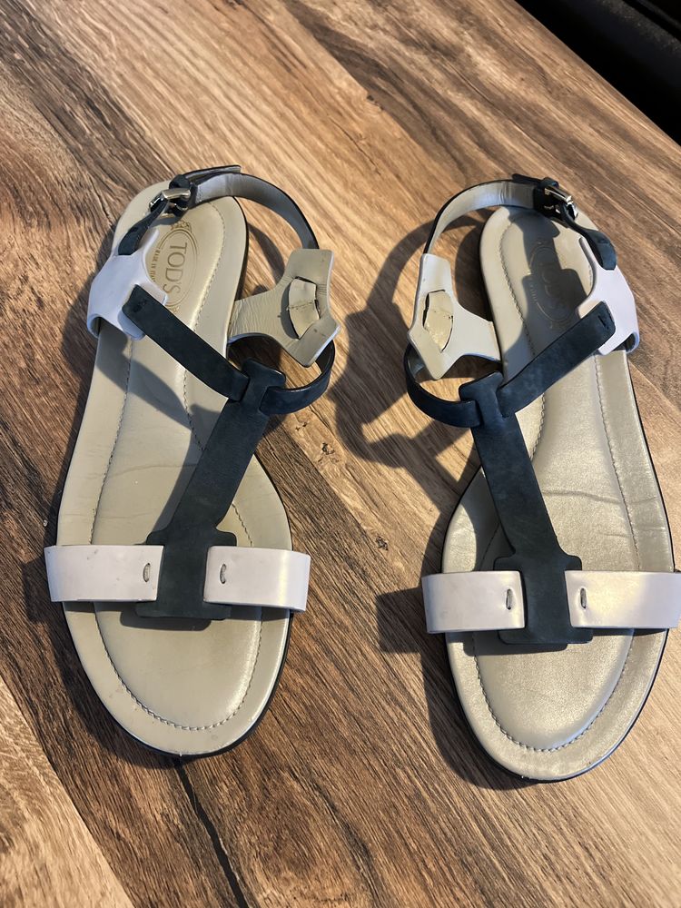 Vând sandale dama din piele marca Tod’s