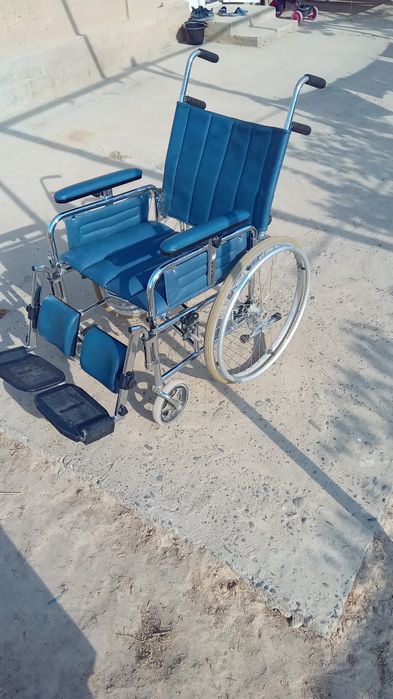 Инвалидной коляска.