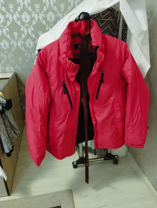 Продается куртка, костюм, кардиган