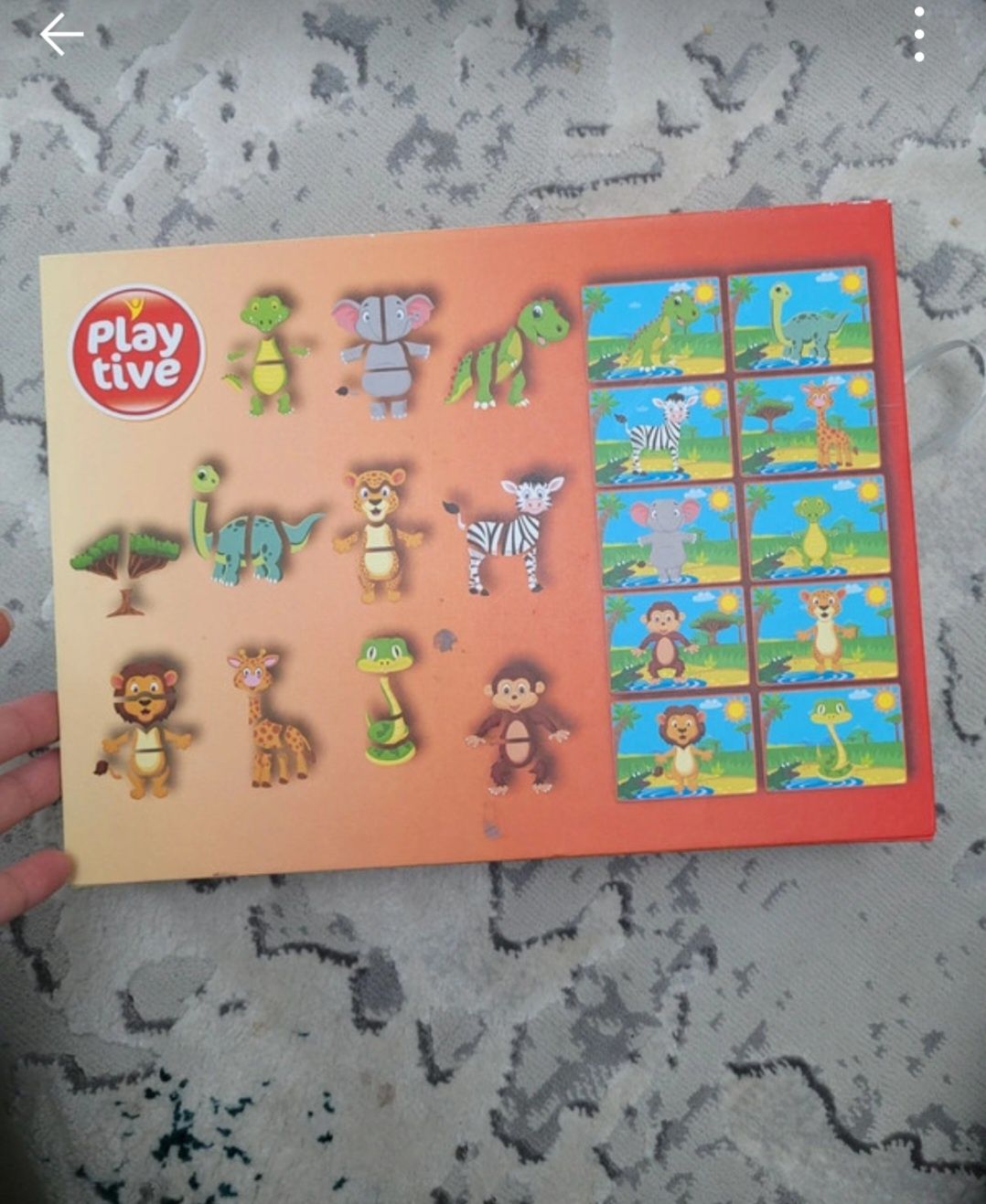 Vând puzzle magnetic cu animale