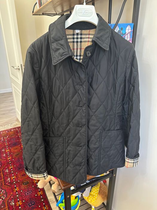 Продается куртка от бренда Burberry