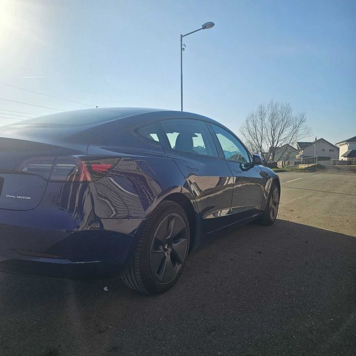 Tesla Model 3 Long Range