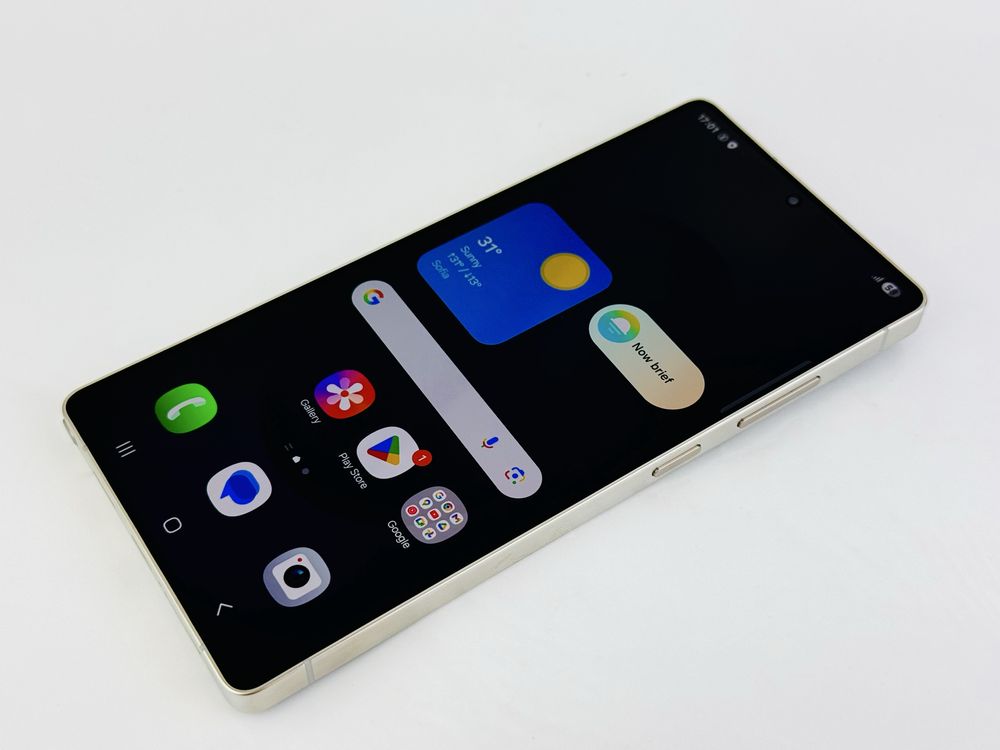 НОВ! Samsung Galaxy S25 Ultra 5G 256GB 12RAM Titanium Black Гаранция!