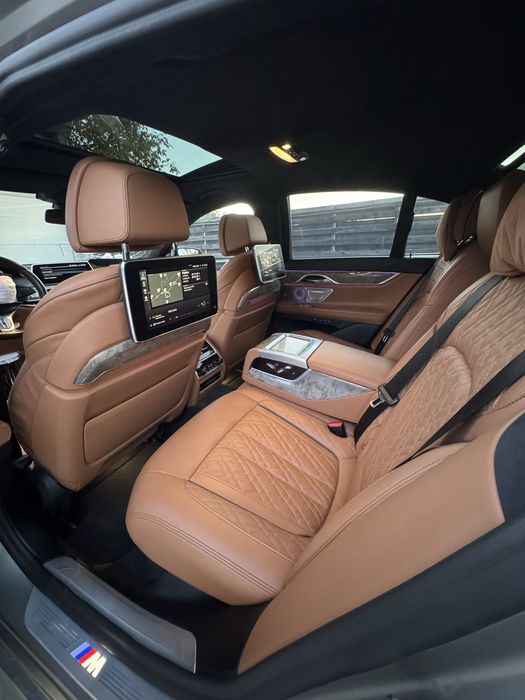 Bmw 745e //M Pachet //Plug in Hibrid // Dotari  varf // Avariat !!!