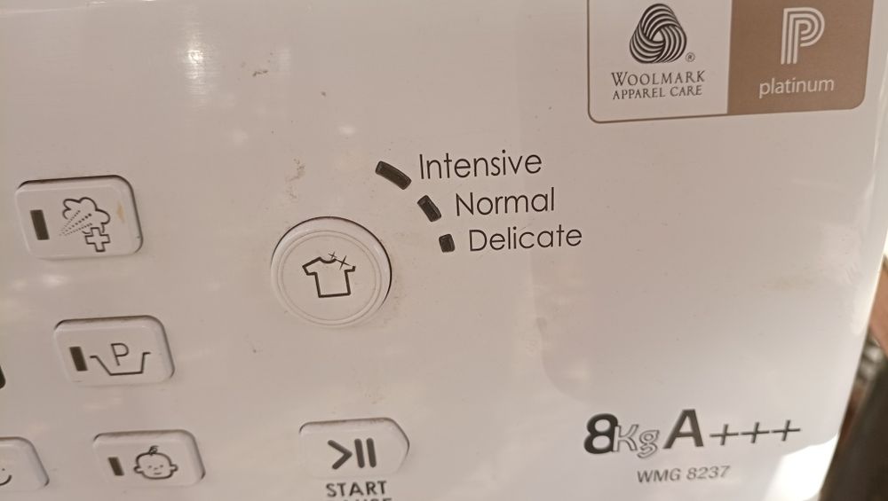 Пералня Аристон на части !