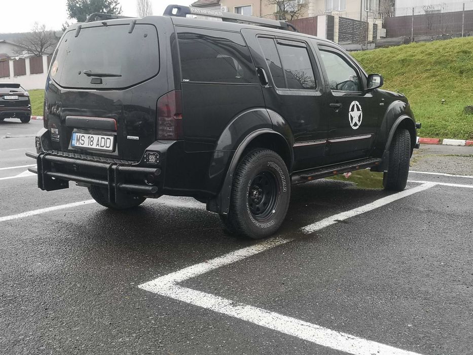 Se vinde Nissan Pathfinder intretinut