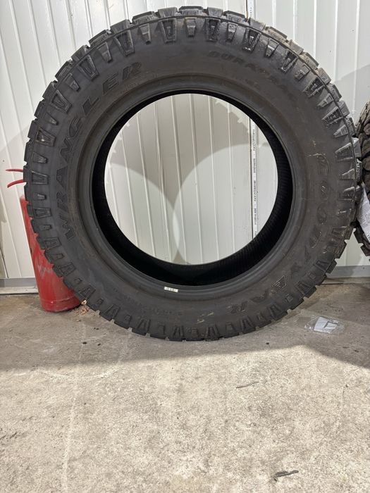 Зимни гуми Goodyear duratrac 275/60 R 20