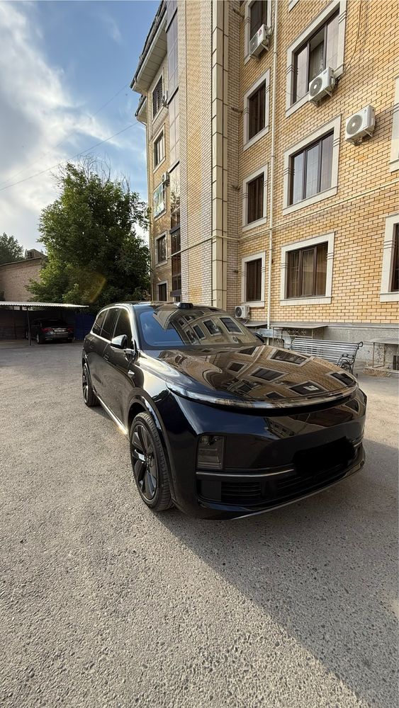 Продается машина Lixiang L9 ProMax