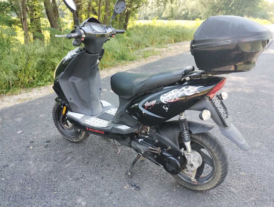 Scuter Tauris Fuego 2015 3000km!