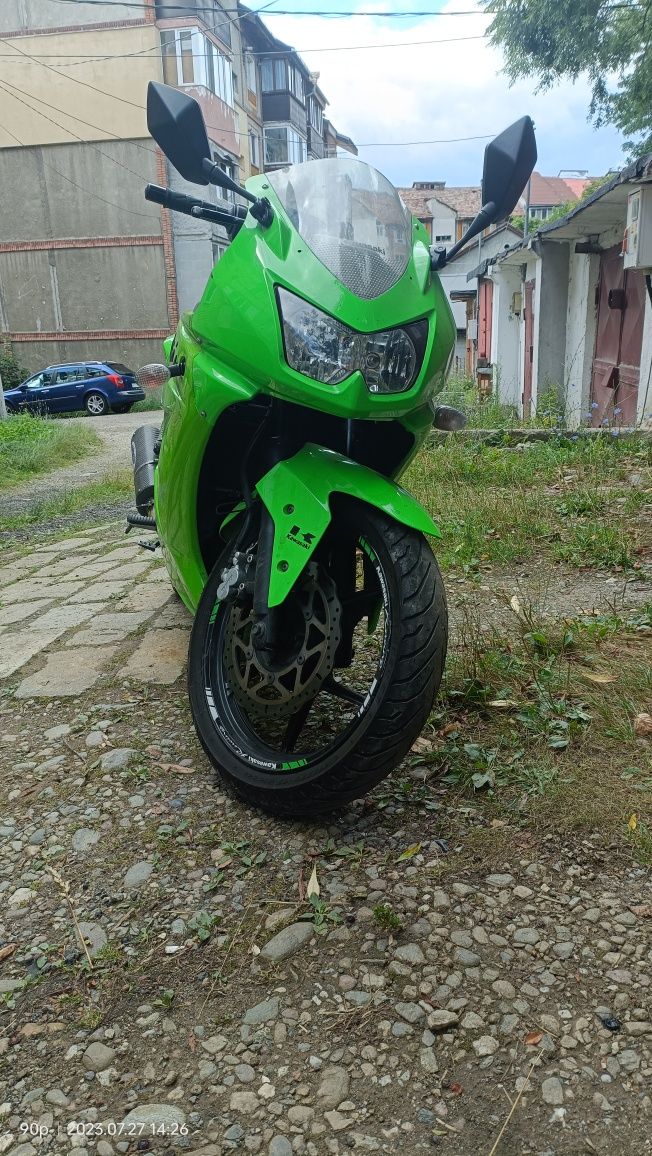 Kawasaki ninja 250r