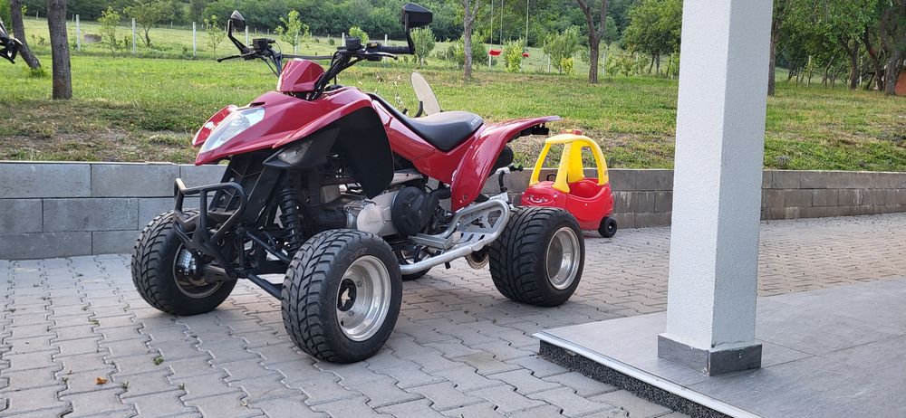 Atv kymco 2x4 cutie automată
