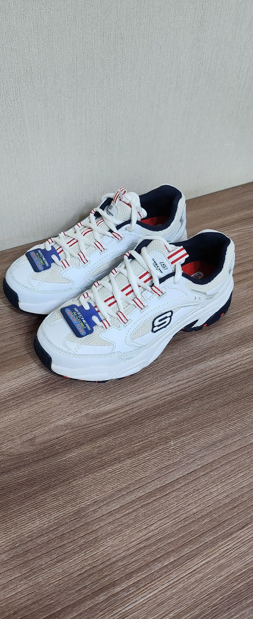 Skechers кроссовки 33,5