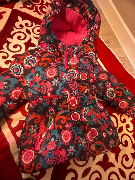 Куртка для девочек 2-3 годика