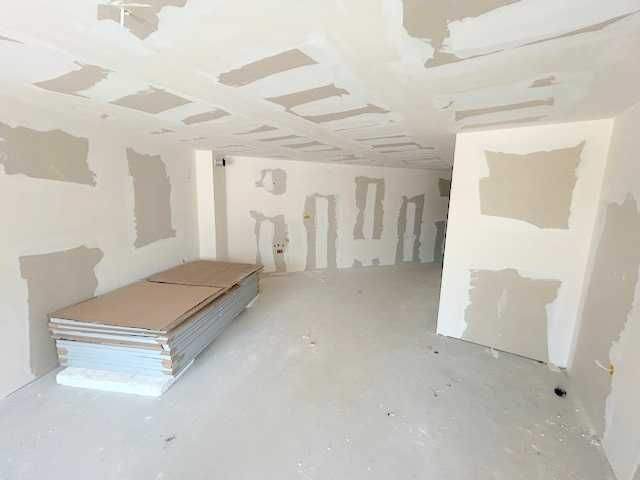 Продава се Двустаен апартамент в Созопол - 94 кв.м за 1068 €/кв.м - Снимка #2